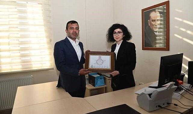 Pütürge'de Mikail Sülük mazbatasını aldı