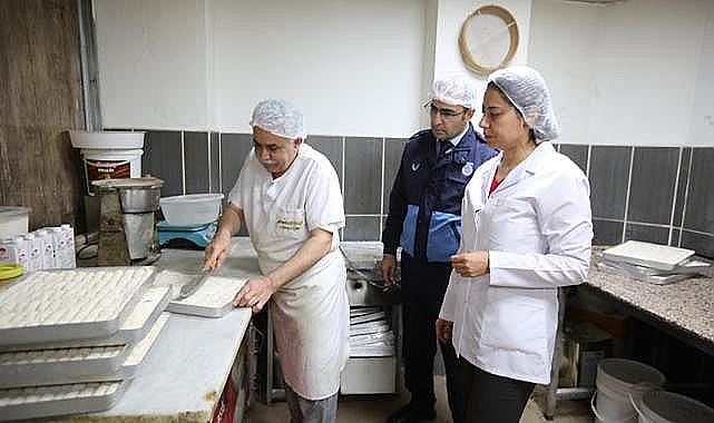 Ramazan bayramı öncesi tatlı üretim işletmeleri denetlendi