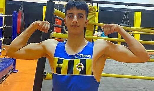 Spor camiası yasta: Ağrılı genç boksör hayatını kaybetti