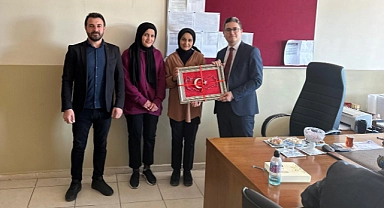 Taşlıçay Kaymakamı Arıkan, TÜBİTAK Bölge finalinde dereceye giren öğrencilerle buluştu
