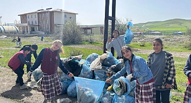 Tutak İmam Hatip Ortaokulu Öğrencileri, Daha Temiz Bir Tutak İçin El Ele