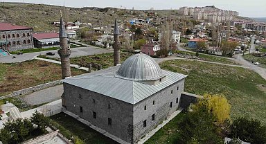 "Ulu Camii'de Ermeniler 285 Türk'ü diri diri yaktı"