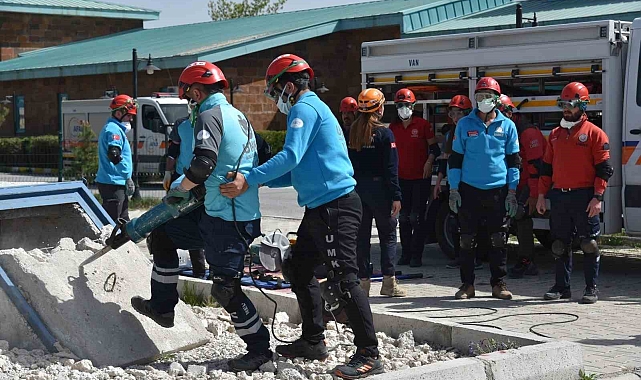 UMKE personeline 'arama kurtarma' eğitimi verildi