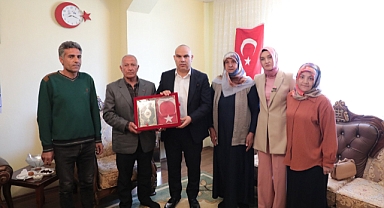 Vali Koç Şehit ailelerini unutmadı