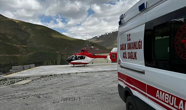 Van'da ambulans helikopter yine görev başında