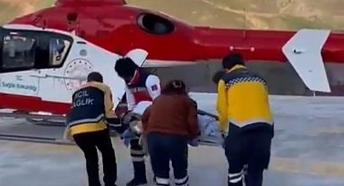 Van'da Bu kez ambulans helikopter 59 yaşındaki hasta için havalandı