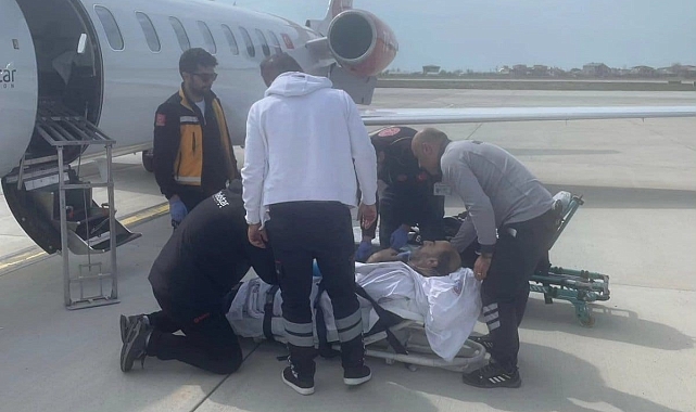 Vanlı hasta ambulans uçak ile Ankara'ya nakledildi