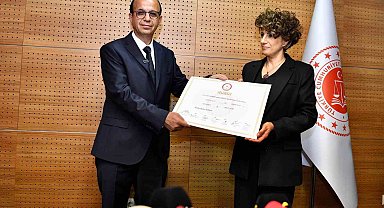 Yeşilyurt Belediye Başkanlığına Seçilen Prof. Dr. İlhan Geçit Mazbatasını Aldı