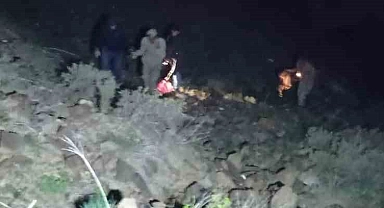 Yürüyüş Yapan Köylüler Dağlık Alanda Mahsur Kaldılar