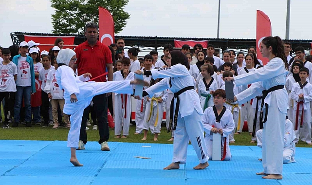 19 Mayıs Atatürk'ü Anma Gençlik ve Spor Bayramı coşku ile kutlandı