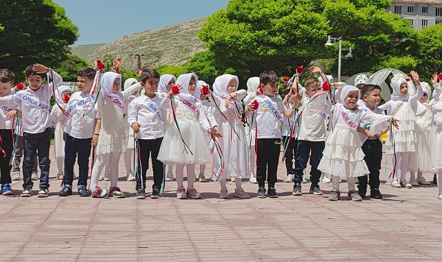 4-6 yaş Kur'an kursu öğrencilerinden Filistin hassasiyeti