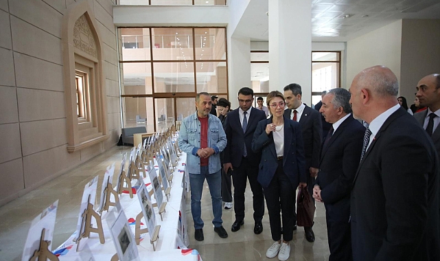 Ağrı’da “1930’lu yıllara ait orijinal fotoğraflar” sergisi düzenlendi