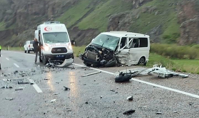 Ağrı'da feci kaza: 2 ölü, 5 yaralı