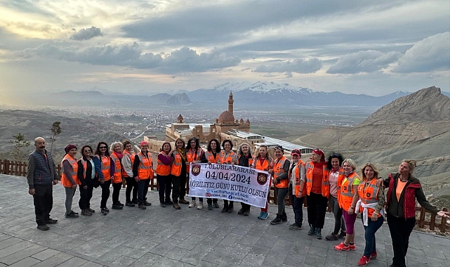 Ağrı’da “Kadına Şiddete Hayır” temalı farkındalık yürüyüşü düzenlendi