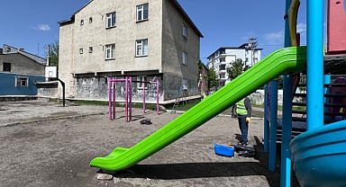 Ağrı’da Park ve Bahçeler Onarılıyor