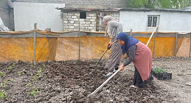Ağrı'daki kadınlar, sağlıklı gıdaya kendi bostanlarından ulaşacak (Videolu haber)