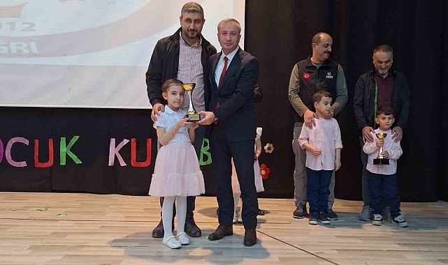 Ağrı Hayrat Çocuk Kulübü yıl sonu yeteneğini sergiledi
