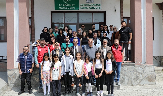 Ağrı Serhat Genç Ofiste El Emeği Ürünler Sergilendi