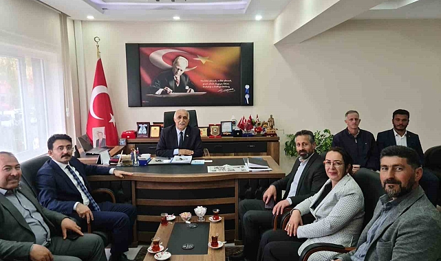 Ak Parti Ardahan il Koordinatörü Volkan Mengi'den Çıldır Belediyesine Ziyaret