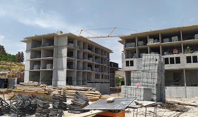 Akçadağ çarşısında inşaatlar yükseliyor