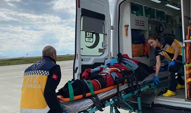 Attan düşen hasta helikopter ambulansla Van'a sevk edildi