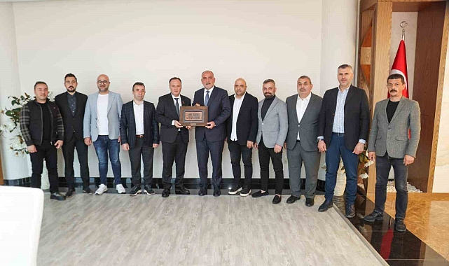 Başkan Sandıkçı: "İlçemize yeni yatırımlar kazandırmak için gayretle çalışıyoruz"