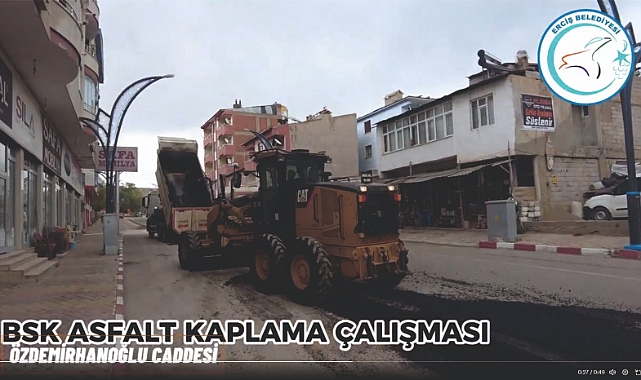 Belediye Tahrip Olan Yolların Onarımına Devam Ediyor