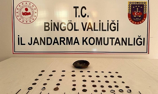 Bingöl'de 63 adet obje ele geçirildi: 2 gözaltı