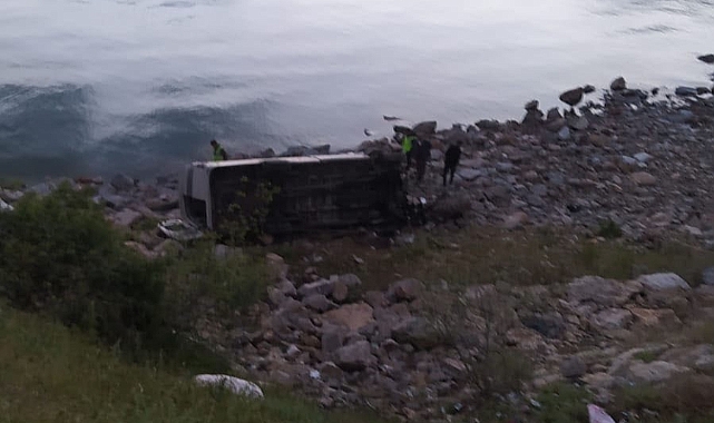 Bitlis'te trafik kazası: 1 ölü, 11 yaralı