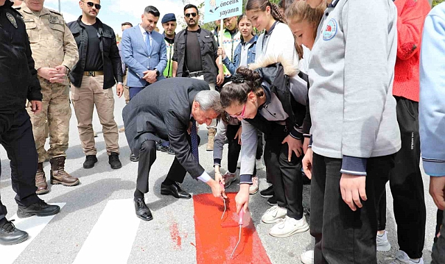 Bitlis Trafik Haftası'nı etkinliklerle kutladı
