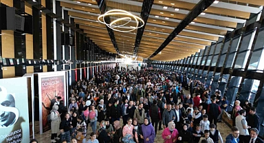 Doğu Anadolu Erzurum Kitap Fuarı kapılarını kitapseverlere açtı