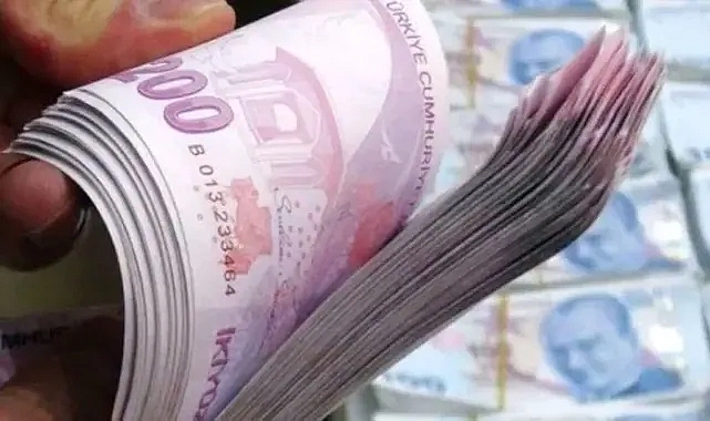 Emeklilere Muhteşem Haber! 15 Bin TL Bayram Ödemesi ve Maaş Zammı Müjdesi!
