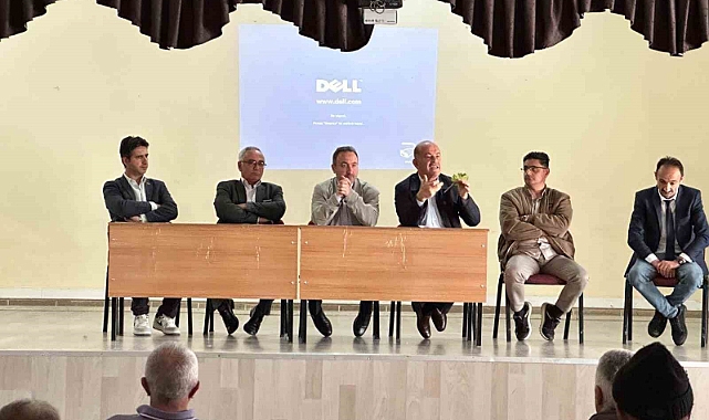 Erzincan Üzümlü'de çiftçilere bağcılık, meyvecilik, sebzecilik ve bitki hastalıkları hususunda eğitim verildi