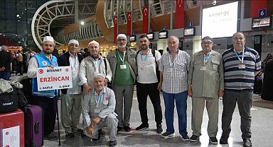 Erzincan'dan hac kafilesi dualarla uğurlandı