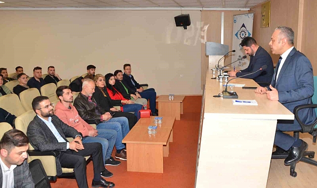 Erzurum'da girişimcilere, ABD'deki iş ve yatırım fırsatları anlatıldı