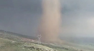 Erzurum'da hortum çatı uçurdu