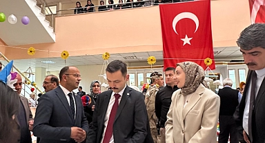 Erzurum'da Nenehatun Mesleki ve Teknik Anadolu Lisesi’nde "Çocuk Gelişimi ve Bilim" yılsonu sergi etkinliği