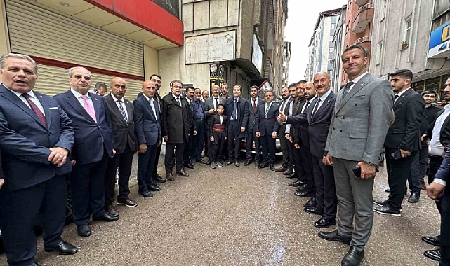 Fatih Erbakan "Hakkari'de bir belediye almak, diğer illerimizden 10 belediye almakla eş değer"