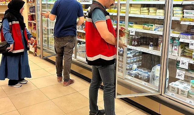 Gölbaşı’nda marketlerde gıda denetimi yapıldı