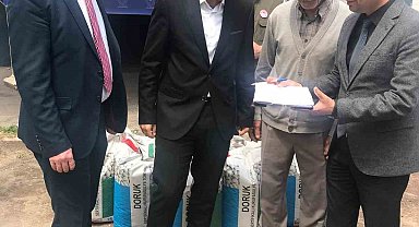Güroymak'ta 23 çiftçiye kuru fasulye tohumu dağıtıldı