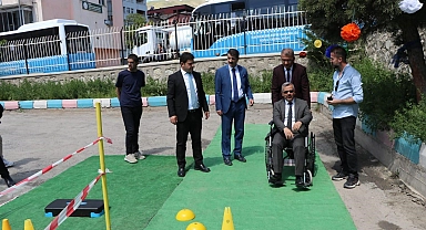 Hakkari'de özel öğrencilerden özel gösteri