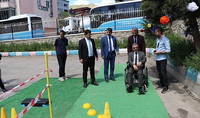 Hakkari'de özel öğrencilerden özel gösteri