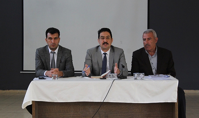 Hamur Kaymakamı Yıldırım, muhtarlarla buluştu