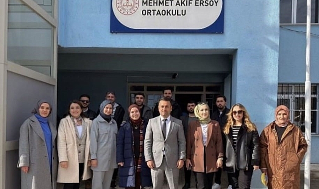 Hınıs Mehmet Akif Ersoy Ortaokulu açık hava eğitimi projesi ile Avrupa'da