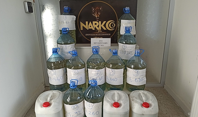 Iğdır'da yakıt deposuna gizlenmiş 257 kg sıvı Metamfetamin maddesi ele geçirildi.
