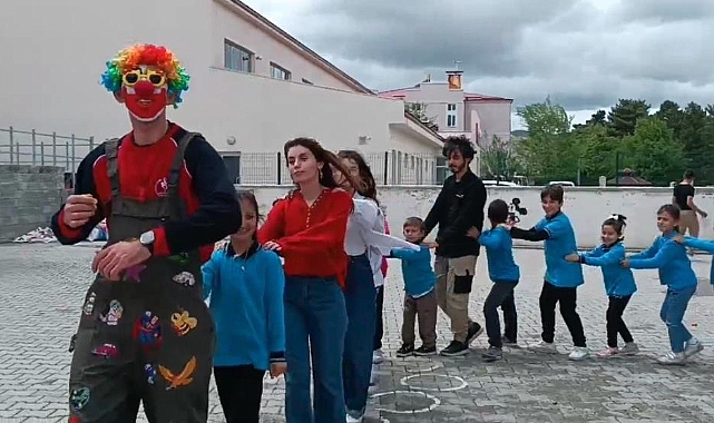 İlköğretim Öğrencileri Üniversite Öğrencileri İle Buluştular
