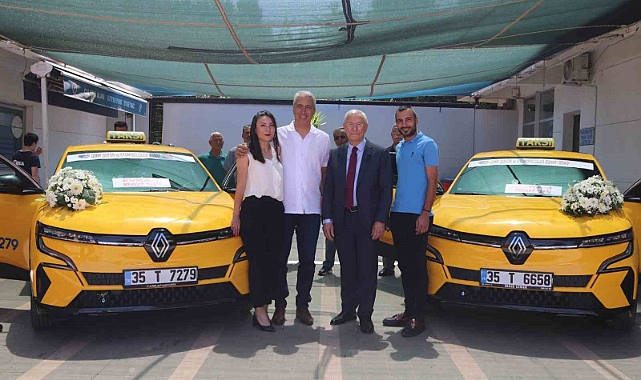 İzmir’de elektrikli taksi dönemi başladı