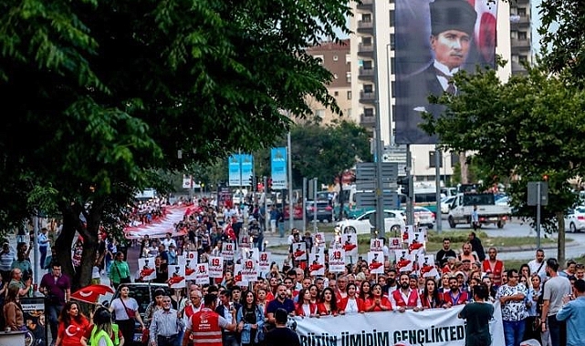 İzmir’in ilçelerinde 19 Mayıs coşkusu