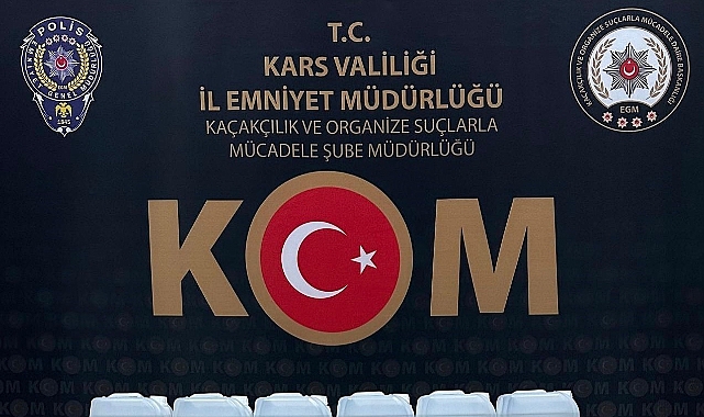 Kars Emniyet Müdürlüğü Kaçakçılık Ekipleri 100 litre sahte alkol ele geçirildi
