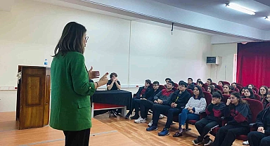 Karslı öğrenciler TÜBİTAK bilim söyleşisine katıldıLAR